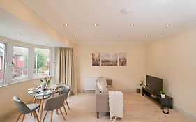 Stylish 4Bed 2 Bath, Nw London Large Apartment