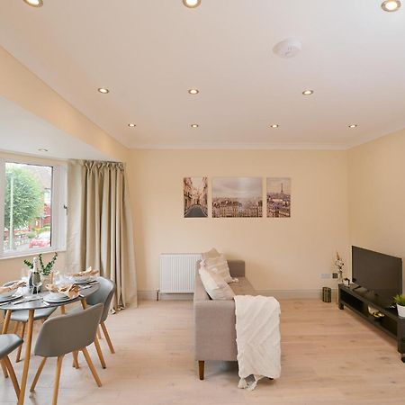 Stylish 4Bed 2 Bath, Nw London Large Apartment Extérieur photo